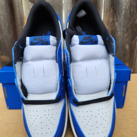 Nike Air Jordan 1 Retro Low OG Shoes White Black Game Royal  GS 6.5Y Women 8 - Picture 4 of 7